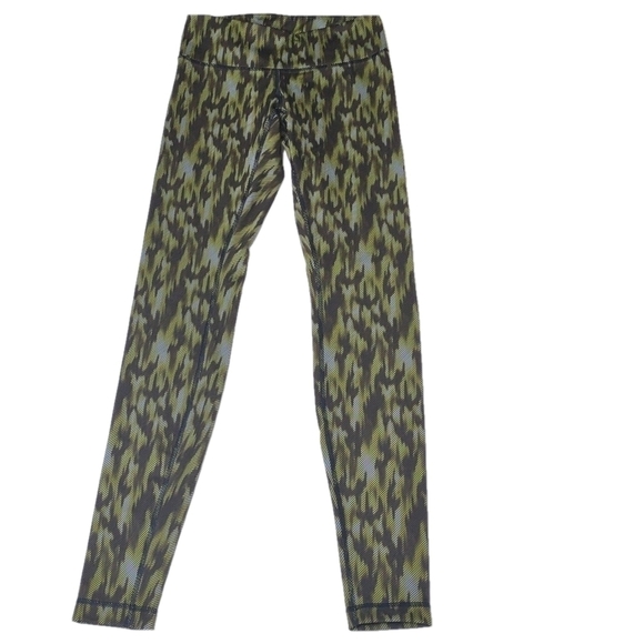 Lululemon Wunder Under Tight 7/8 Camouflage Pear Inkwell Pants, size 4 - Picture 3 of 10